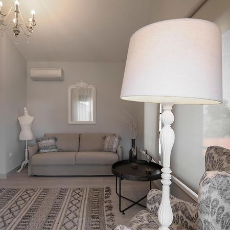 By The Sea Luxury Suites Limenas  Ngoại thất bức ảnh