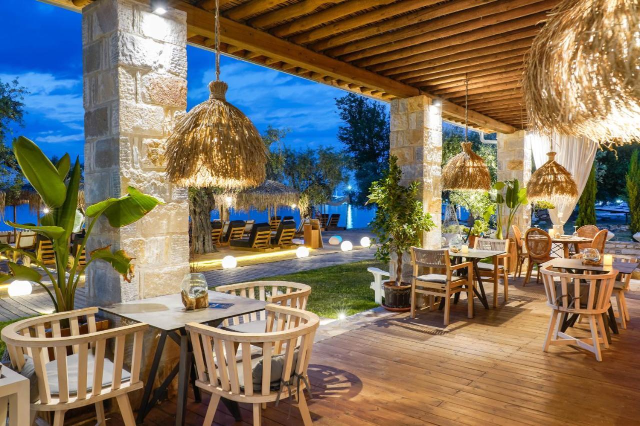 By The Sea Luxury Suites Limenas  Ngoại thất bức ảnh