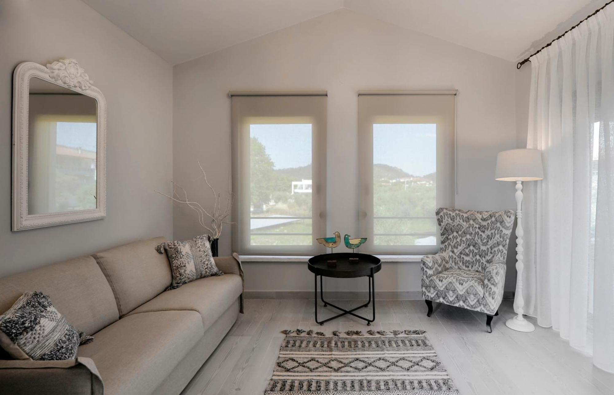 By The Sea Luxury Suites Limenas  Ngoại thất bức ảnh