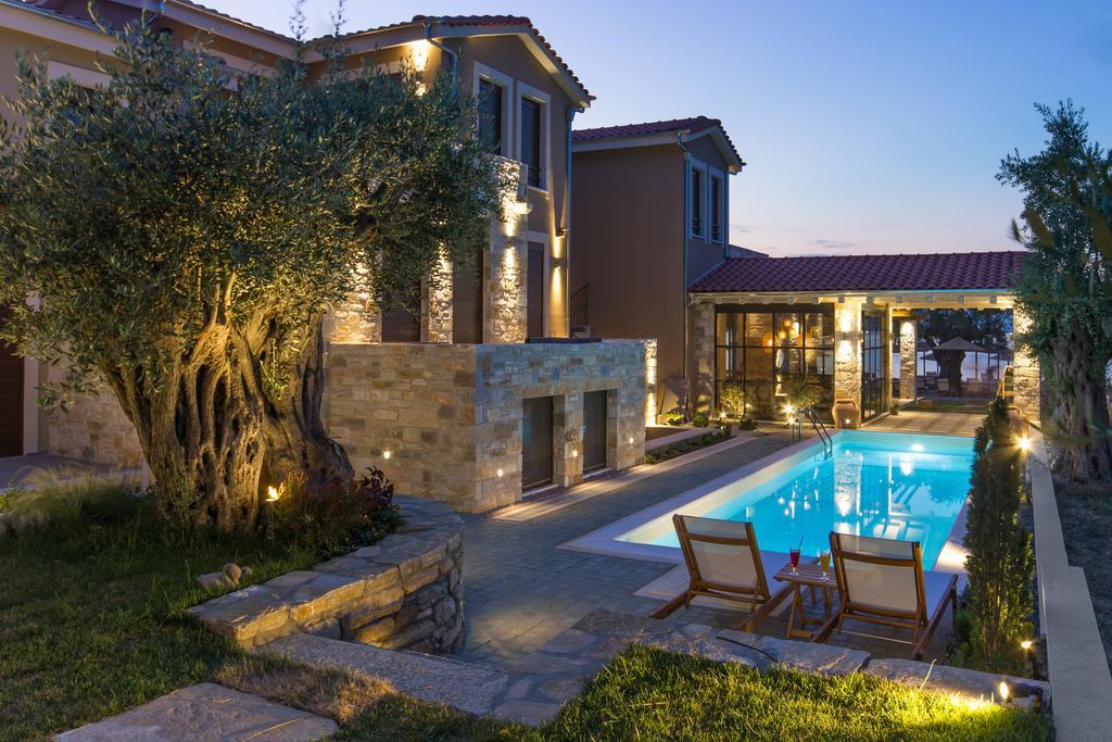 By The Sea Luxury Suites Limenas  Ngoại thất bức ảnh