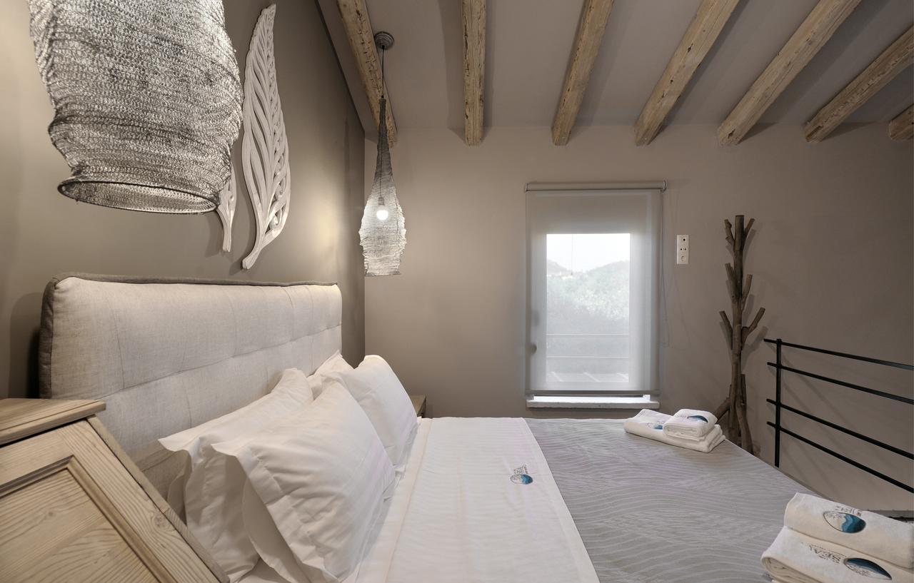 By The Sea Luxury Suites Limenas  Ngoại thất bức ảnh